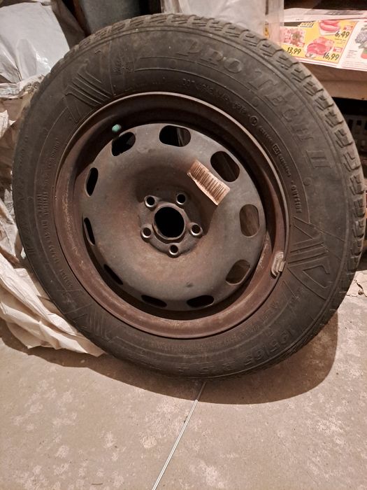 Vând roti 195/65/R15