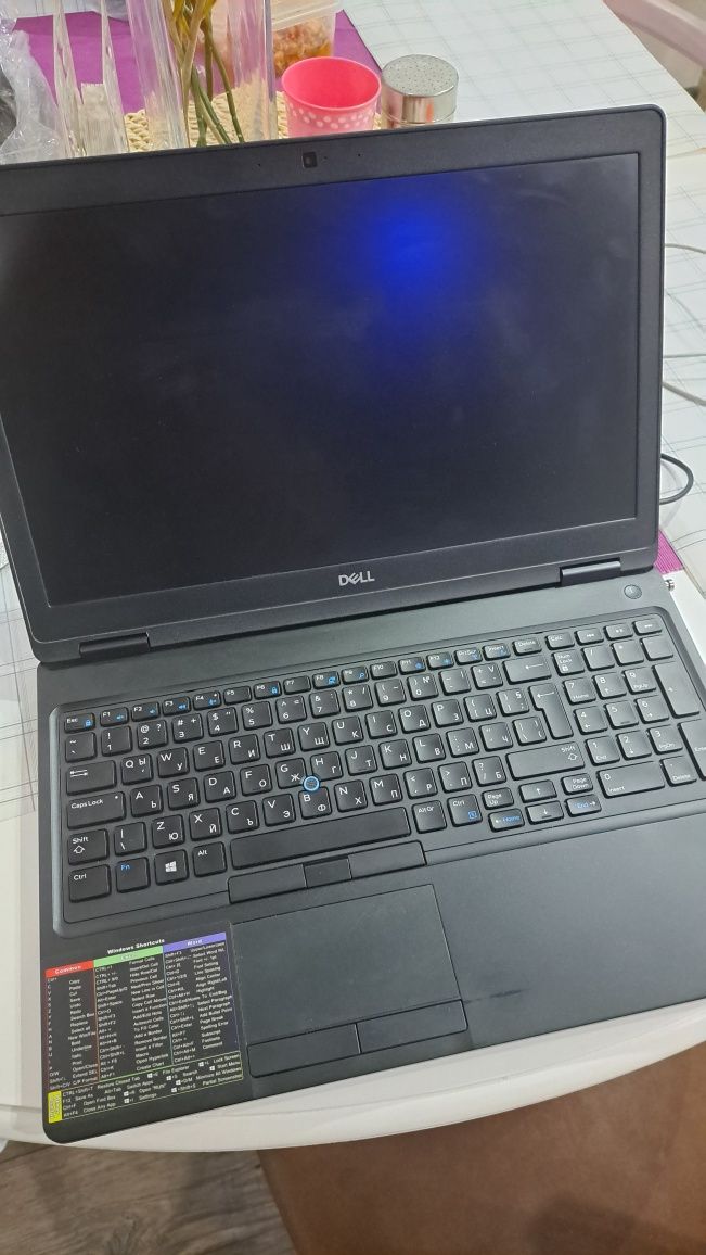 Лаптоп Dell Latitude 5590