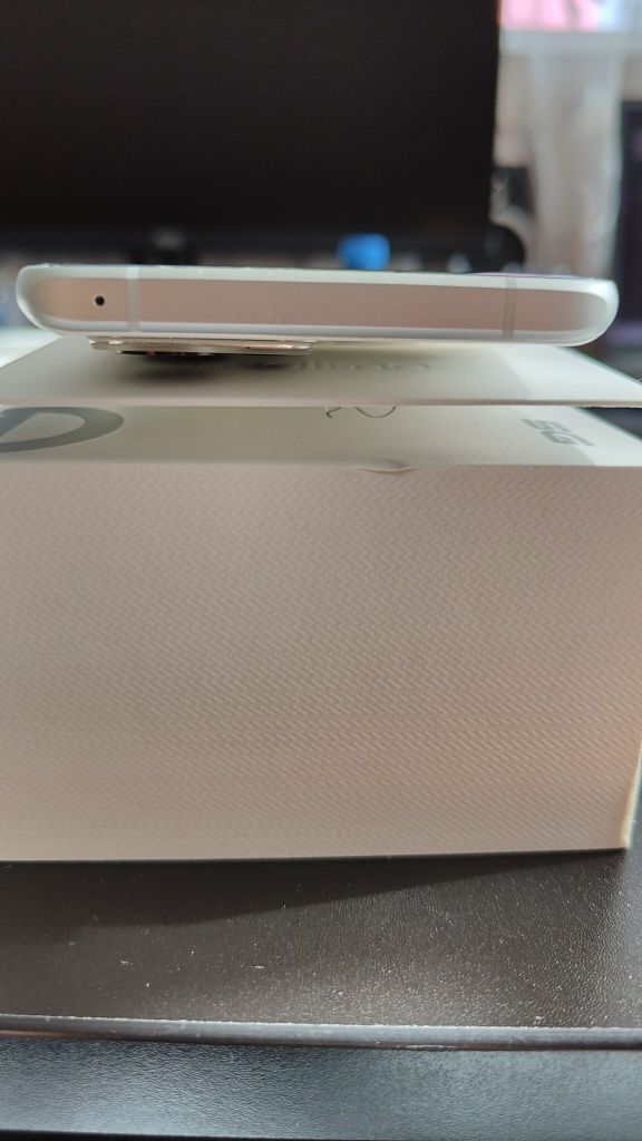Продавам смартфон Realme GT2 Pro 256 GB