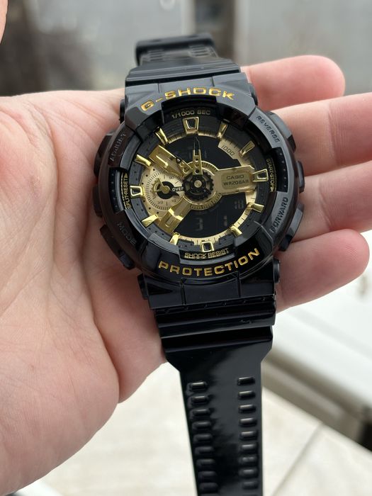 Ceas G-Shock Sport barbatesc Negru lucios-Auriu Nou