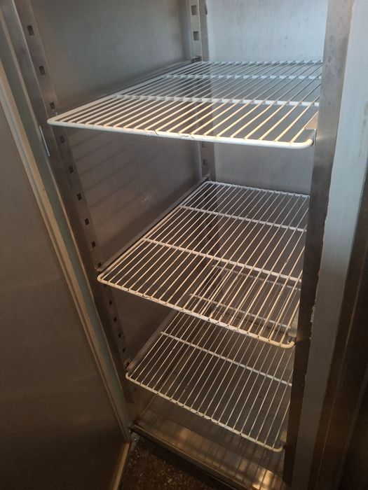 Хладилник професионален 1400 литра