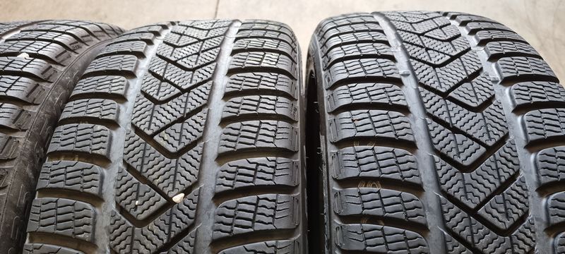 235/45/19 PIRELLI 4бр RunFlat