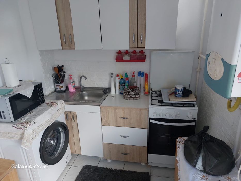 Apartament cu o camera disponibil acum!