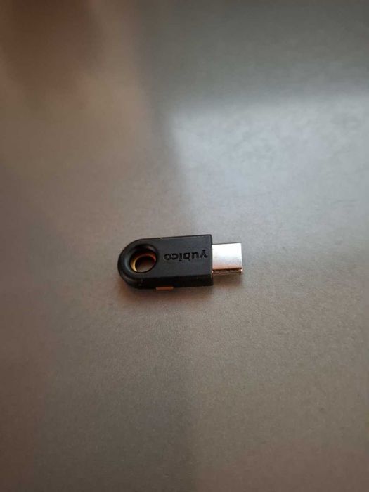 Cheie de securitate YUBIKEY 5C FIPS