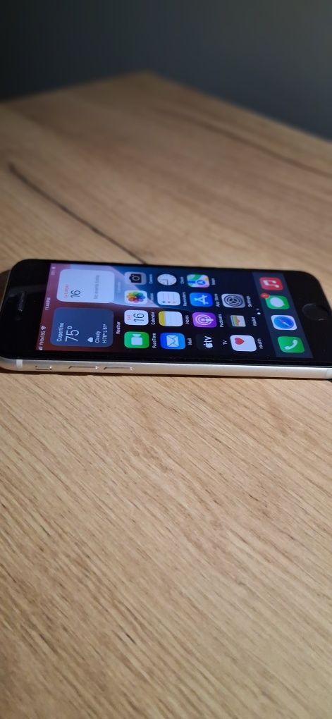 Iphone se 2022 ,128gb