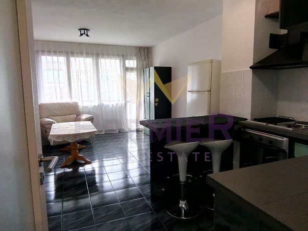 Дава се под наем Тристаен апартамент в Варна, Спортна зала - 76 кв.м за 663 € - Снимка #3