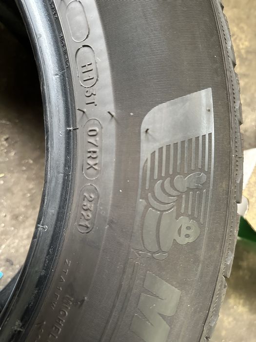 225/65R17 Michelin pilot alpin 5