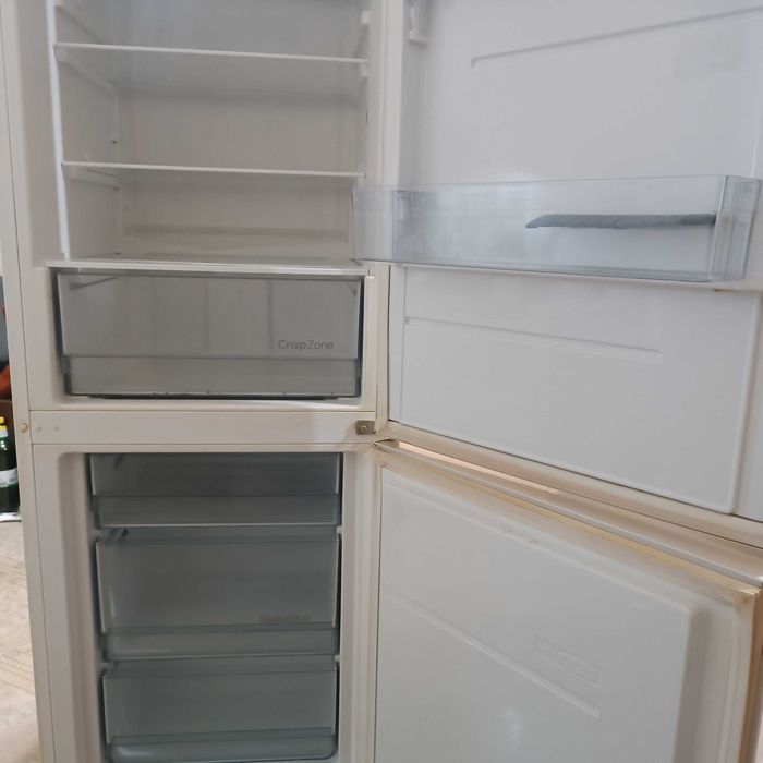 Продавам Хладилник с фризер gorenje в185 ш60 д60.Причина купих си нов