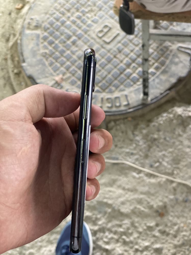 Iphone x 64 pamit 81 %holati idiyal