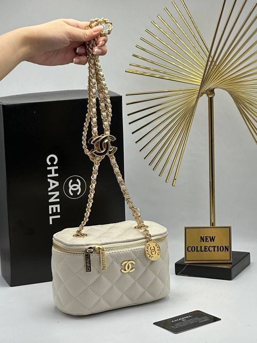 Стилна дамска чанта