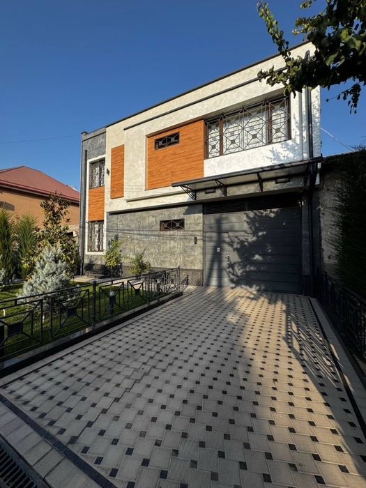 Бадамзар евро дом 3.8соток 350кв.м 6комнат евро ремонт с мебелью и тех