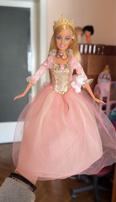 Papusa Barbie din filmul Princess and the Pauper