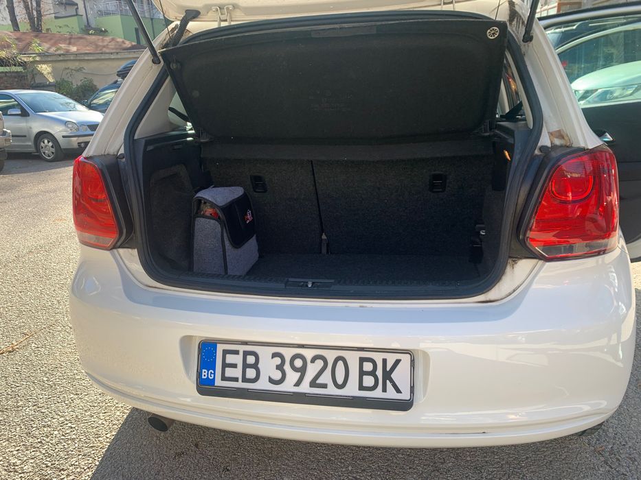 Продавам Фолцваген Поло 2011г.