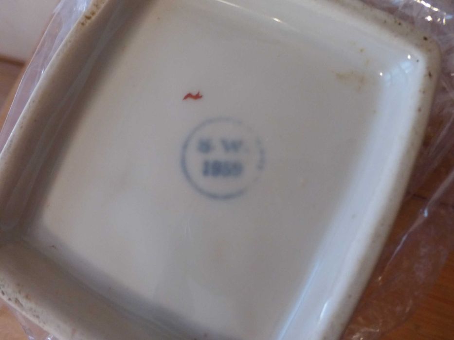 Буркани за подправки български порцелан Сталин Видин 1959 г