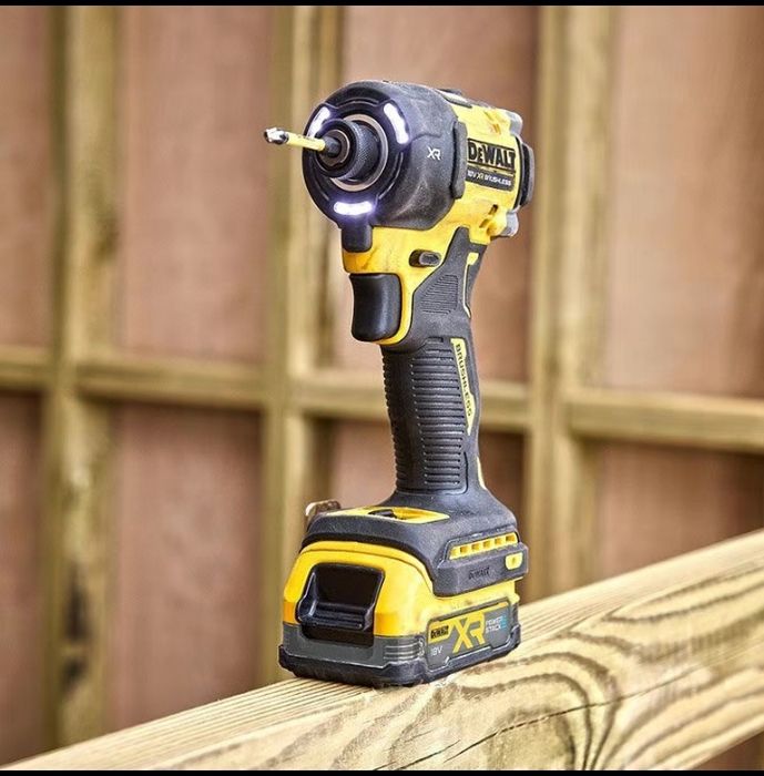 Шуруповёрт Деволт