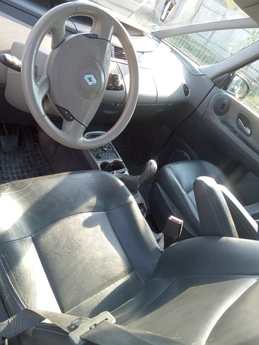 Vand Renault  grand espace motor 2.2