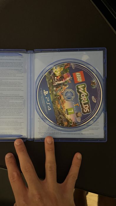 Vând Discurie de PS4