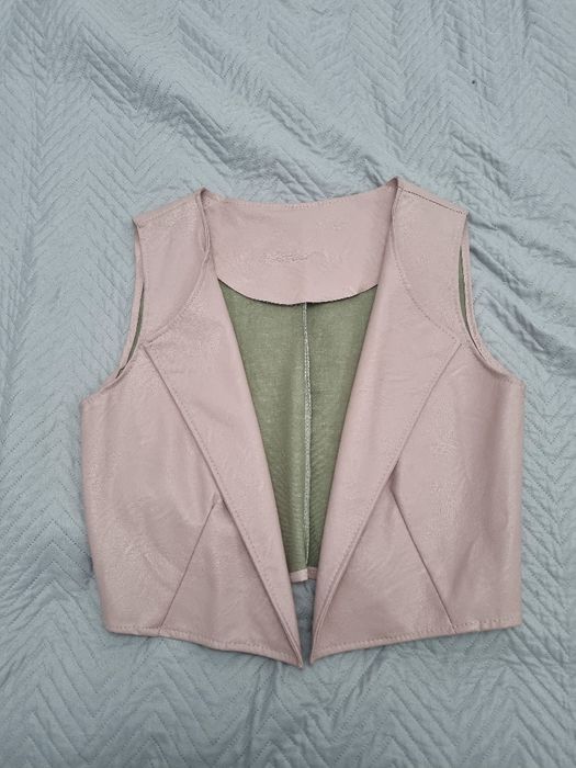 Vestă   de   piele