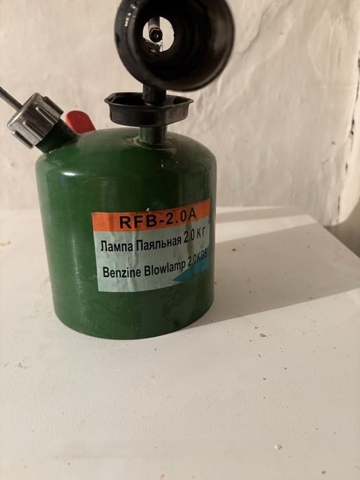 Паяльная лампа новая