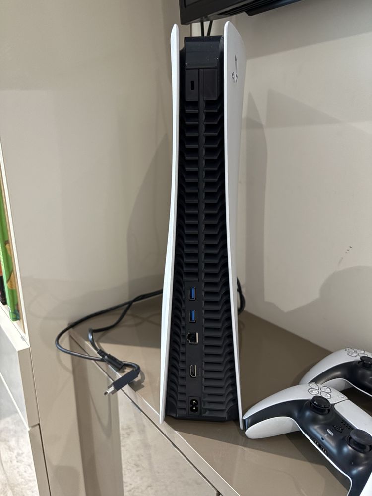 PlayStation 5 Disk Edition + 2 контролера