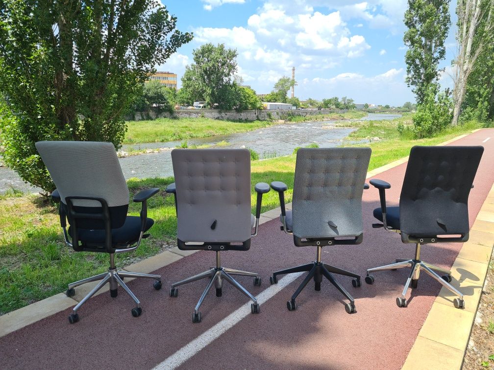 Немски офис Елегантни столове от марката на Vitra обзавеждане