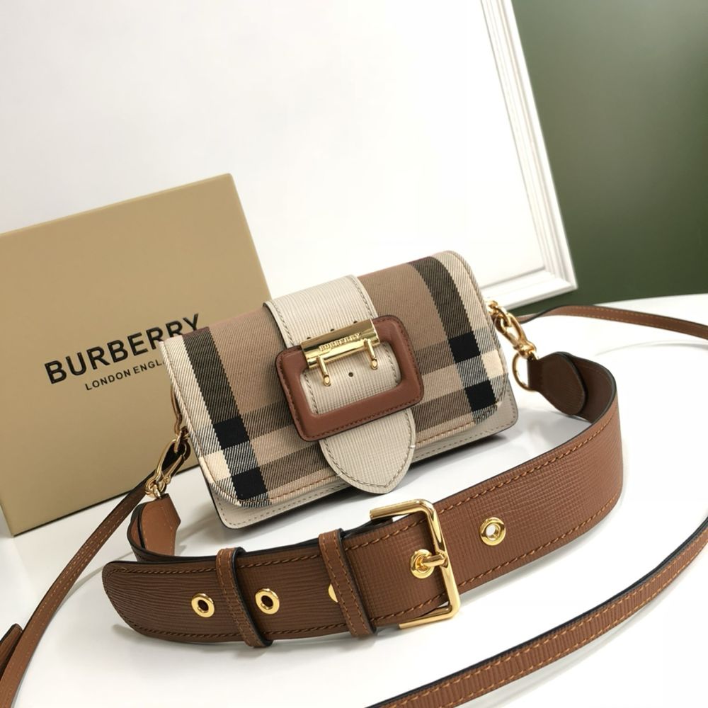 Geanta Burberry