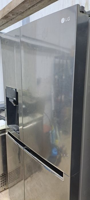 Хладилник с фризер LG side by side