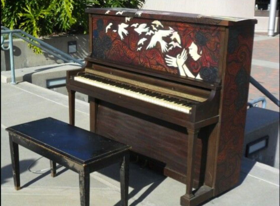 Пианино рестоврация покраска Арт
