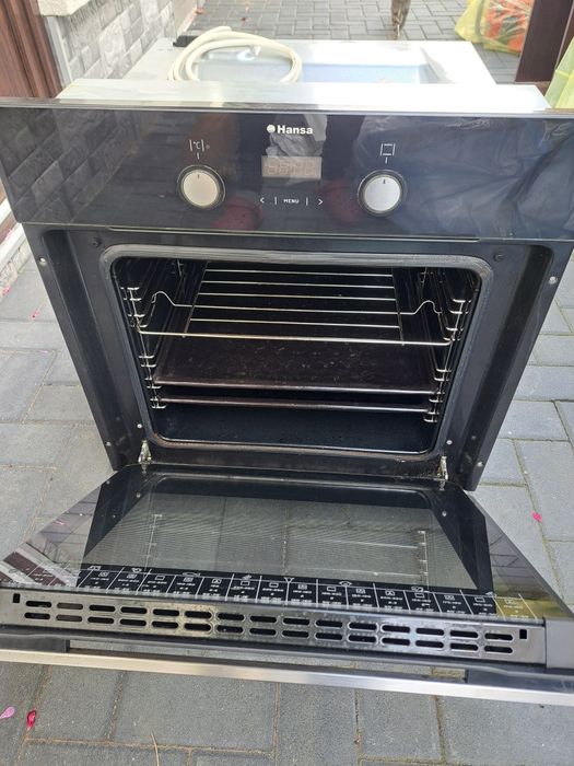 Vând cuptor electric Hansa