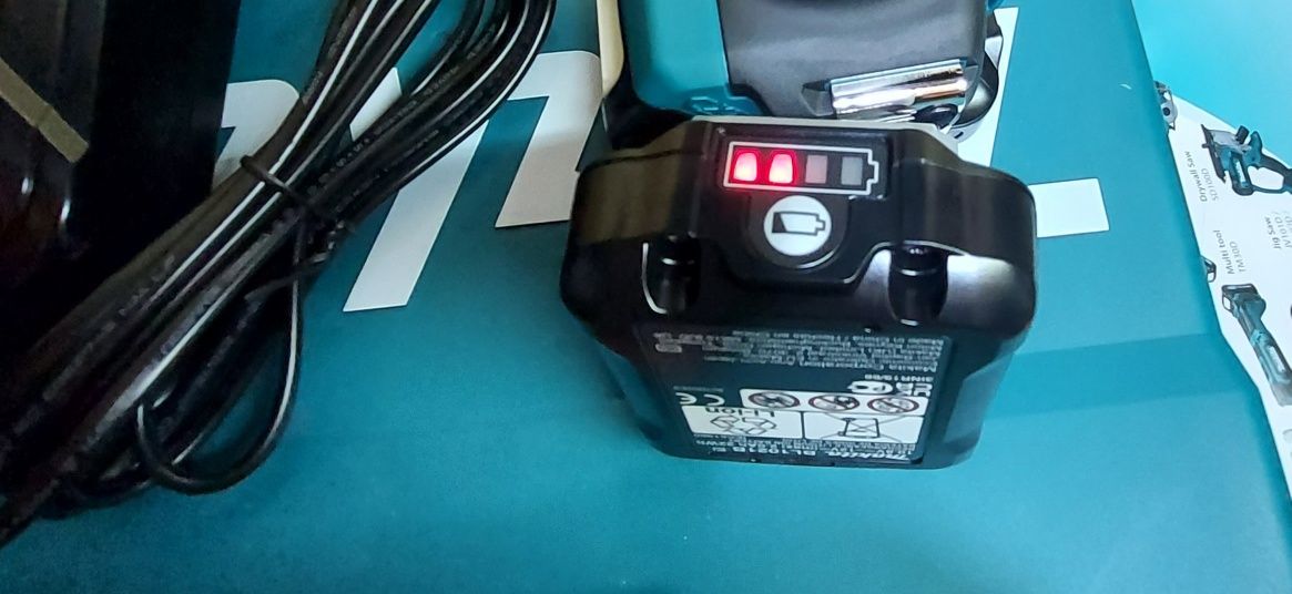 Нов оригинален винтоверт Makita DF333 12v