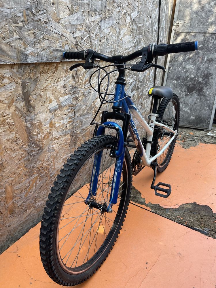 Bicicleta apollo  roti 24”