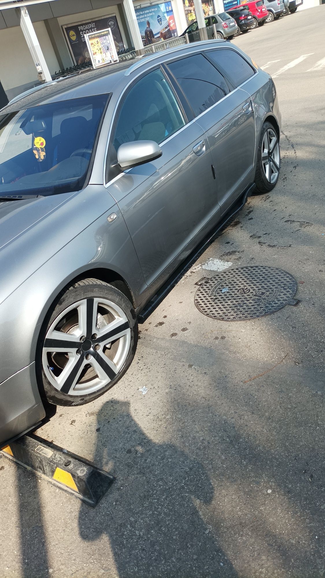 De vânzare A6 C6 motor 3.0 impecabil..și crafter 2.5 tdi. 8+1