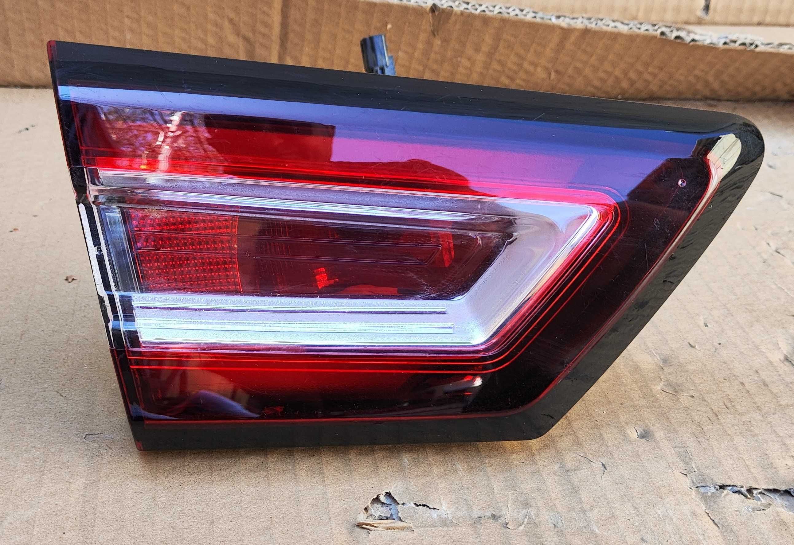 Lampa stop tripla Renault Clio 4 dreapta  pe aripa stanga pe hayon