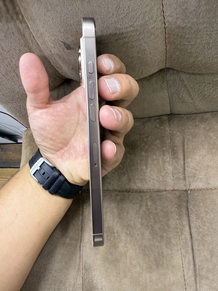 iPhone 16 Pro maxs 8 sikl 256 GB IDiyal pasport ko’pya