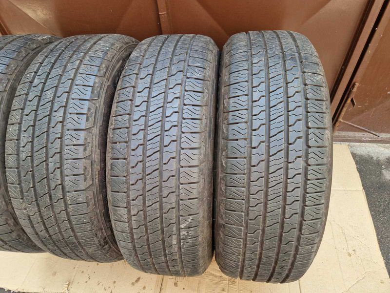 4 Goodyear R18 255/65
всесезонни гуми
DOT3423