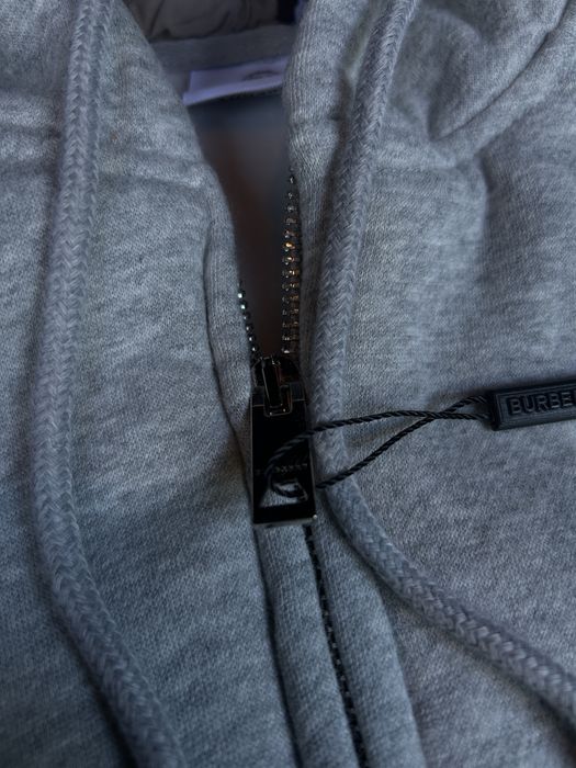 Hanorac Burberry M slim fit