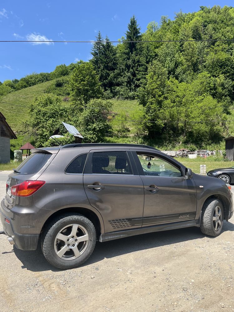 Vand masina Mitsubishi Asx