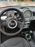 Mini Cooper stare foarte buna,fara incidente,intretinuta la zi,revizii la timp