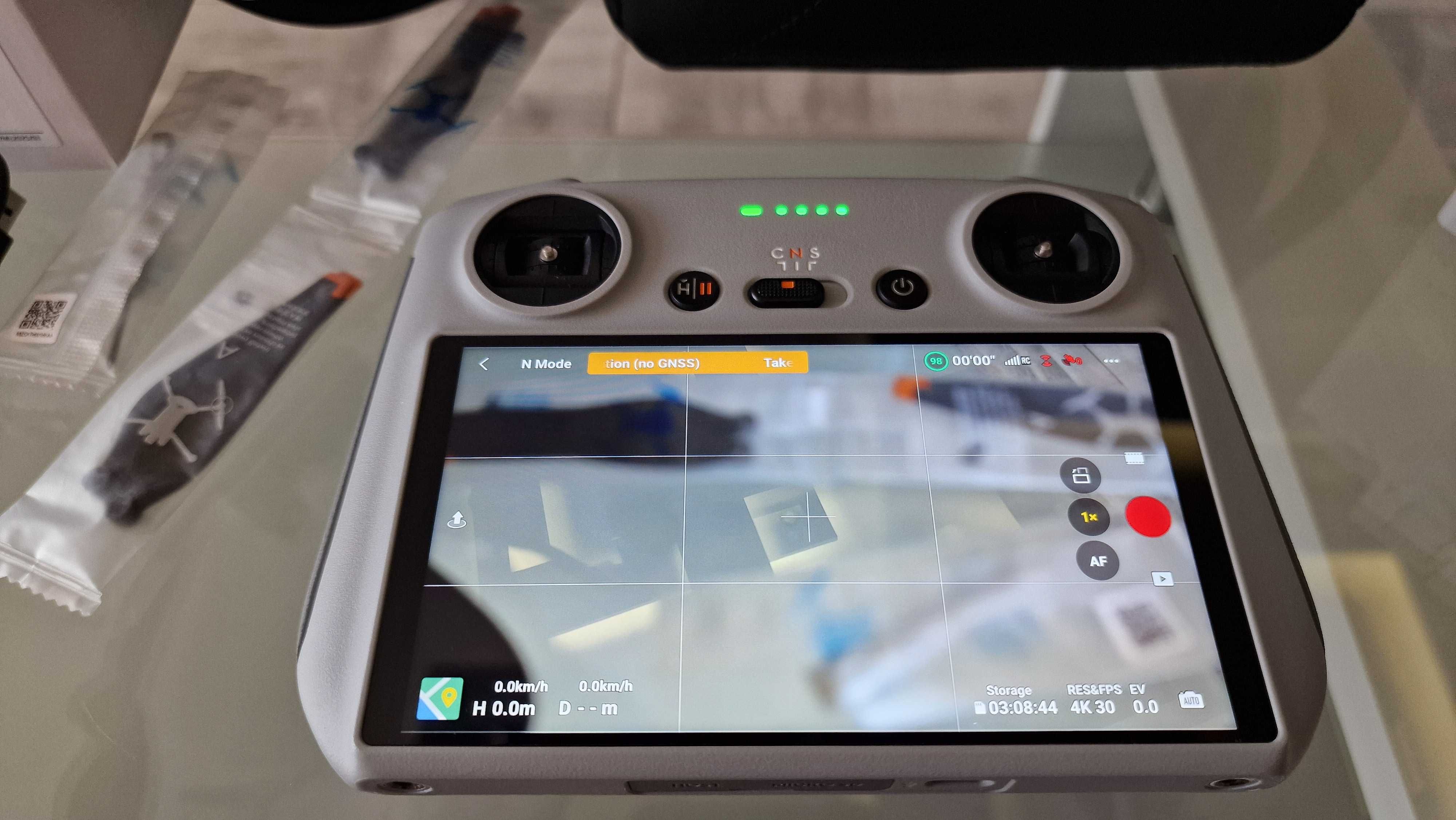 DJI Mini 3 Pro Fly More Combo с DJI RC – Отлично състояние!
