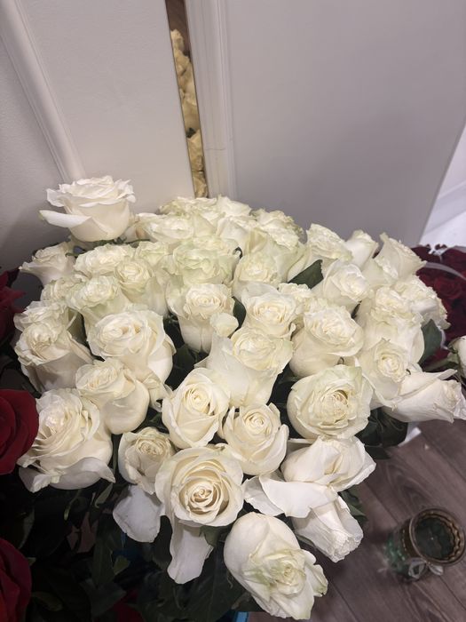 Букет белых роз.