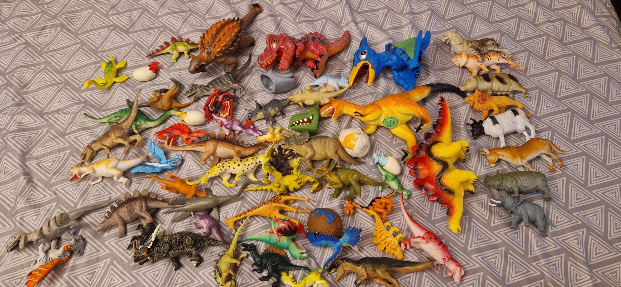 Lot de dinozauri