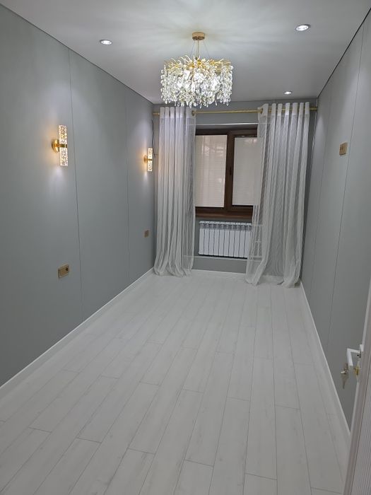 Своя 2 перед.в 3 комнатная/2/4 Кирпич 2/6 Эко базар