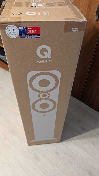 Boxe podea Q Acoustics 3050i - stare impecabila , garantie 5 ani
