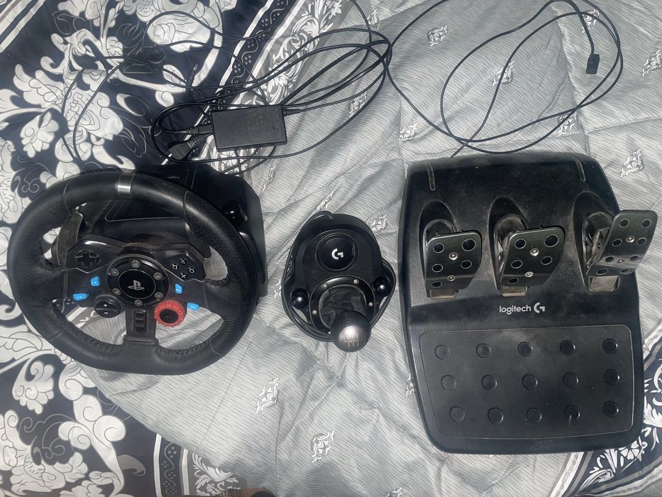 Волан logitech G29 в отлично състояние!