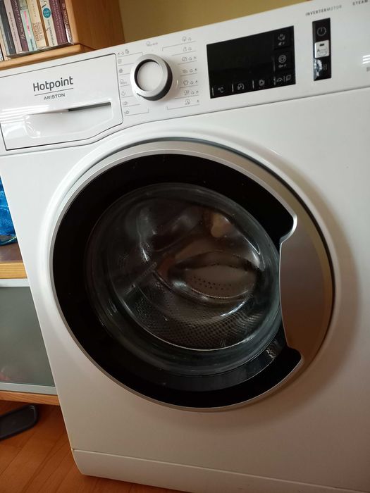 Пералня Ariston Hotpoint