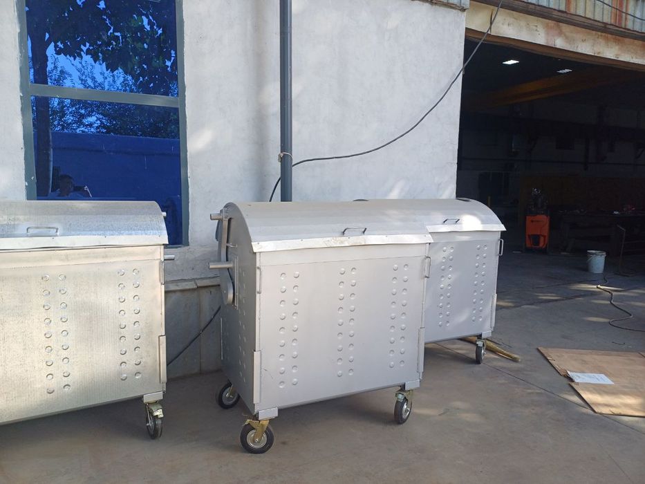 Контейнеры для мусора. Оцинкованный, гальваника