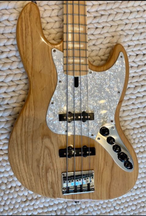 Бас китара  Sire Marcus Miller v7 Swamp Ash