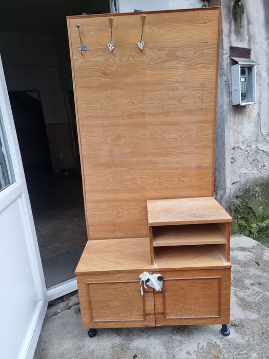 Vand mobila ( cuier si corp suspendan bucatarie)