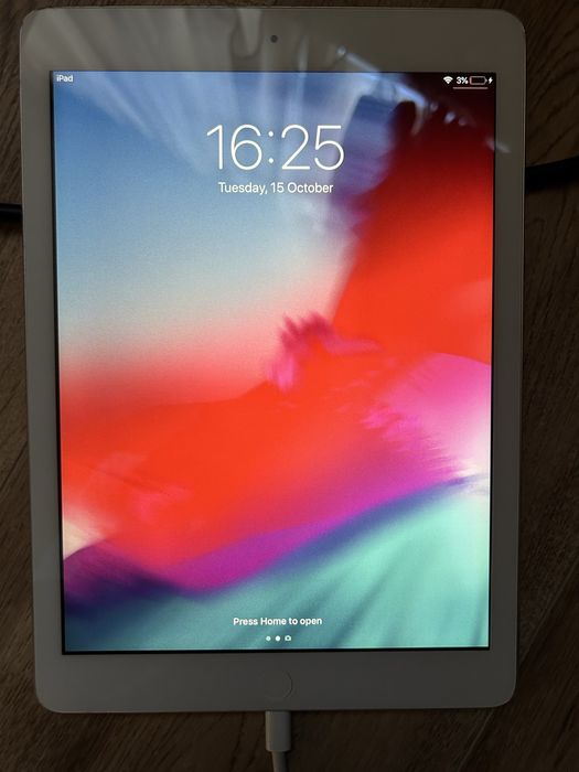 Ipad Air 9.7 инча, 16GB