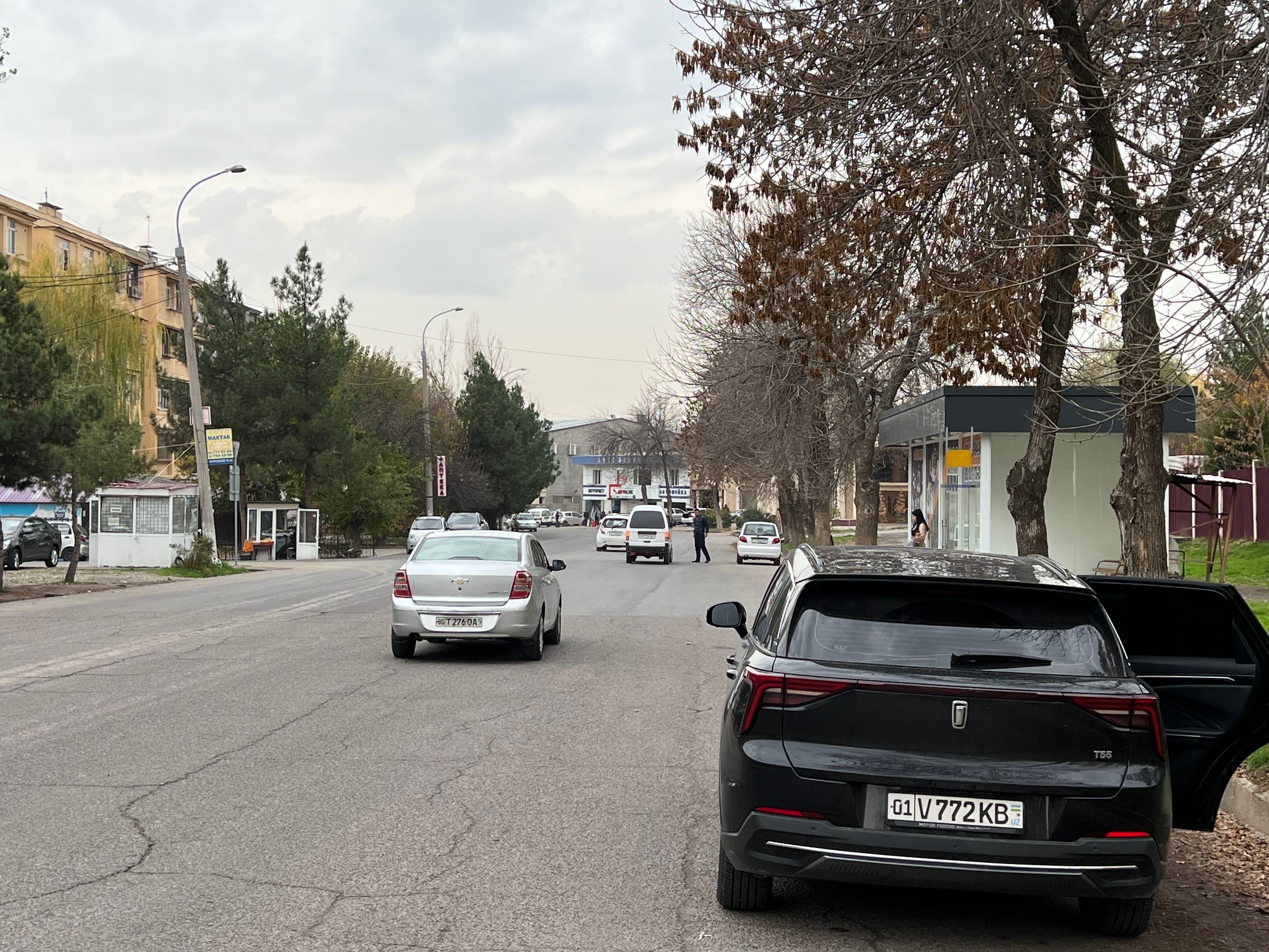 Вдоль дороги 60 м2 Юнусабад 19, владелец! Аренда
